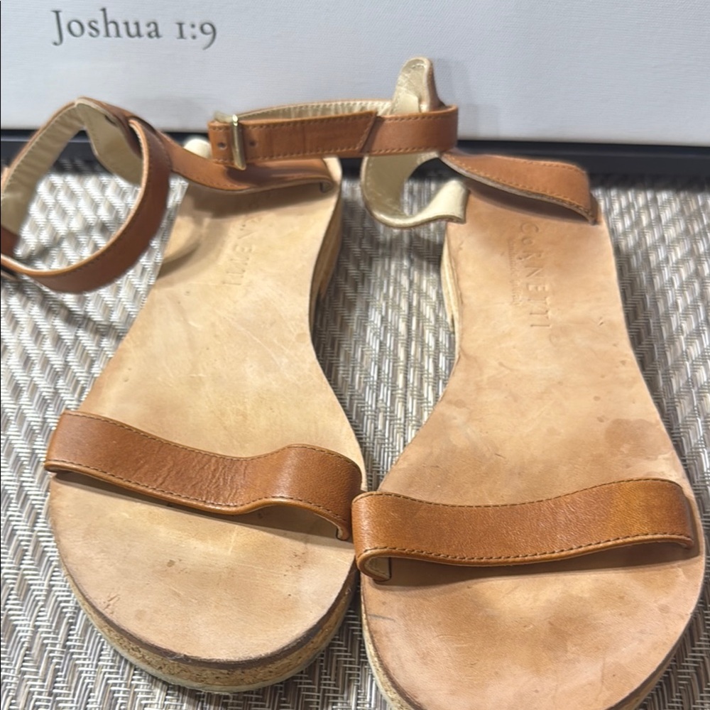 Cornetti Tan Sandals Minimalist Design
Women’s SZ37 / 6 Box1
